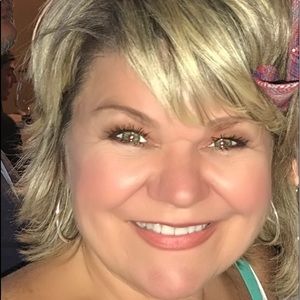 Meet your Posher, Shelli